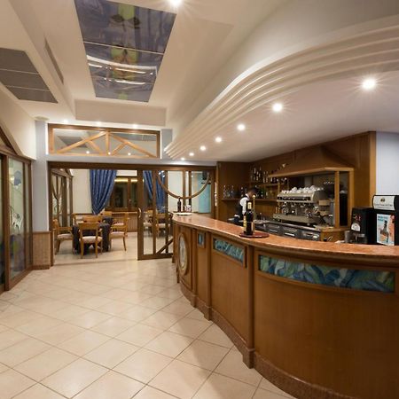 Hotel Calabrisella Calabria ภายนอก รูปภาพ