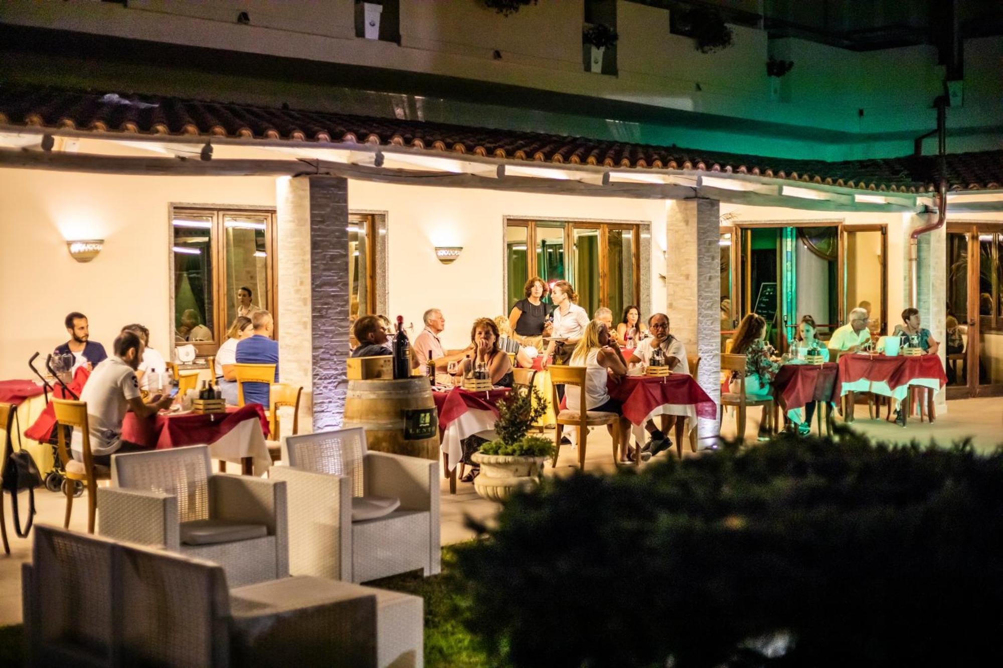 Hotel Calabrisella Calabria ภายนอก รูปภาพ