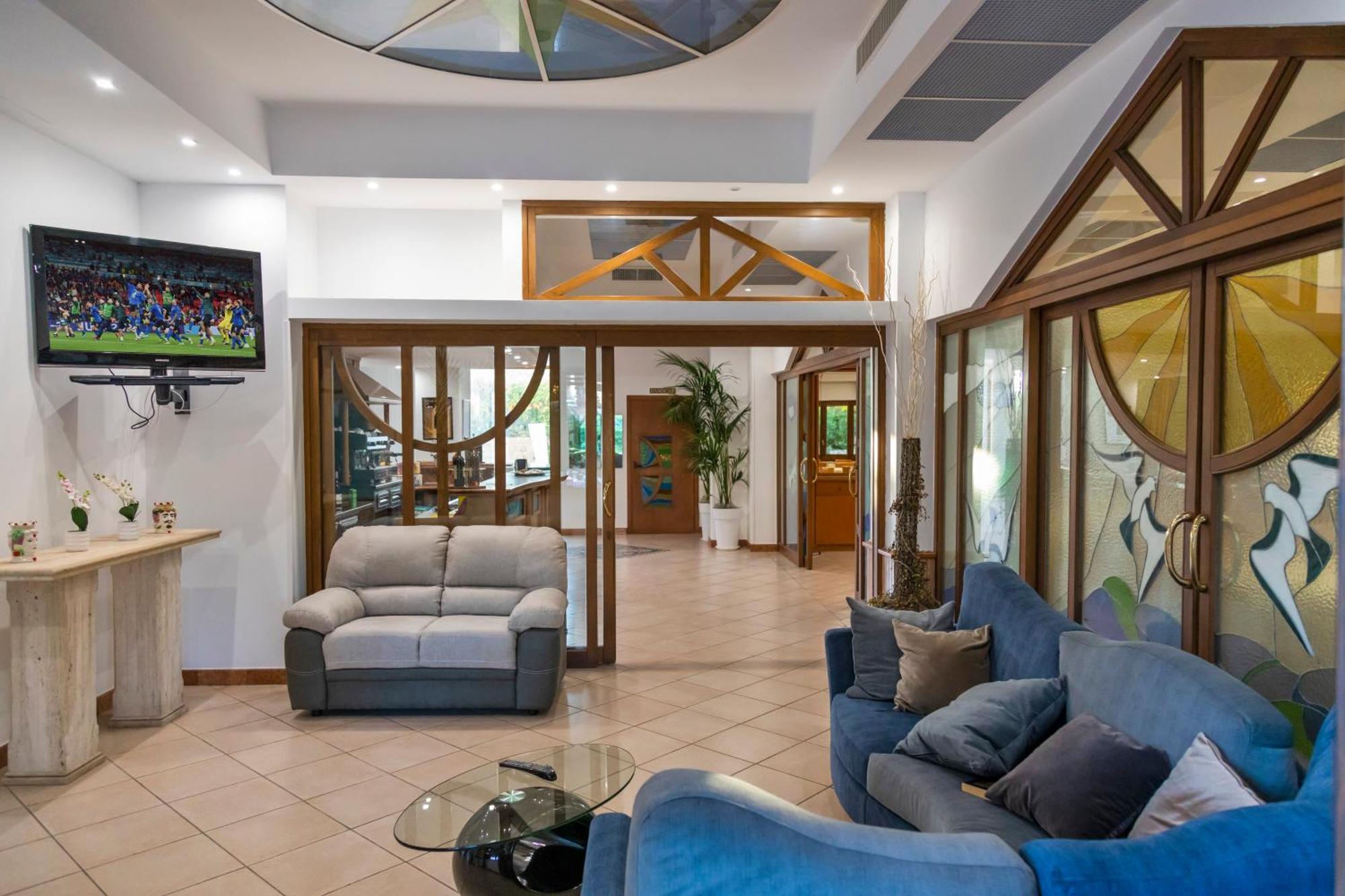 Hotel Calabrisella Calabria ภายนอก รูปภาพ